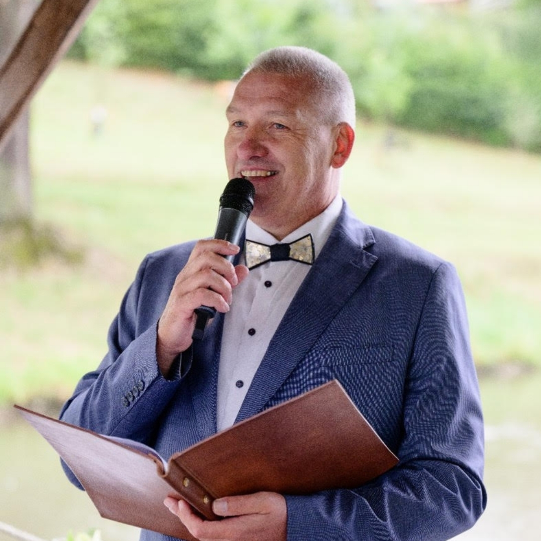 Tomáš Hasmanda – Střet světů ve vztazích